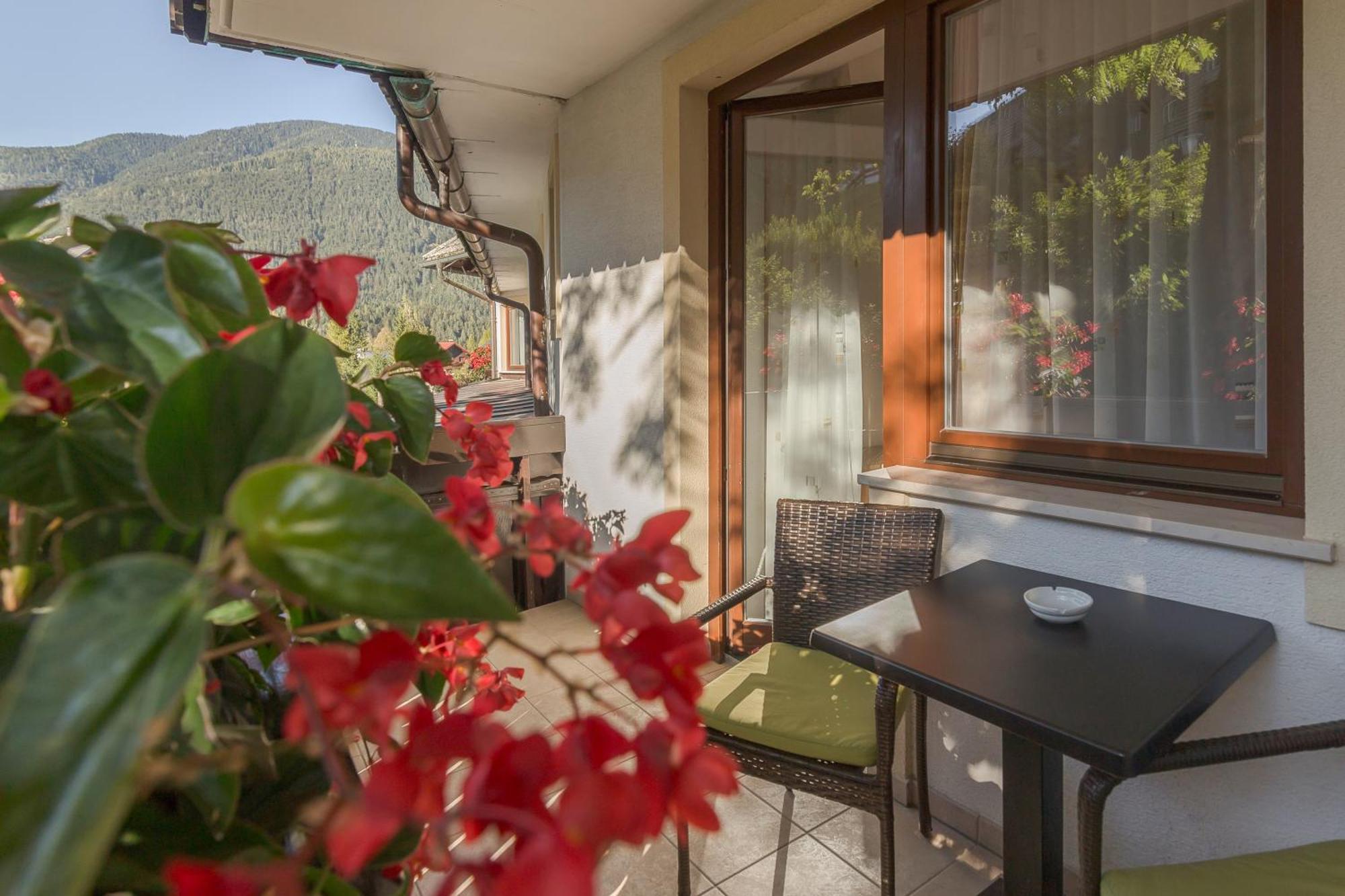 Garni Hotel Miklic Kranjska Gora Exterior foto