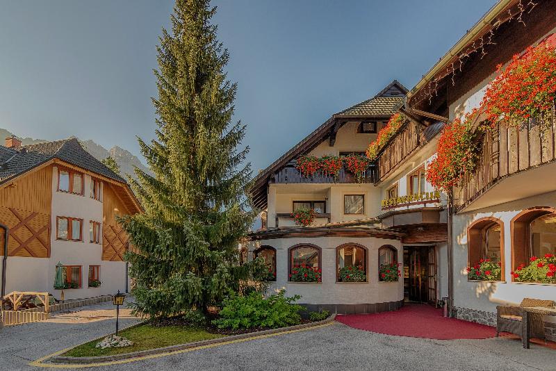 Garni Hotel Miklic Kranjska Gora Exterior foto